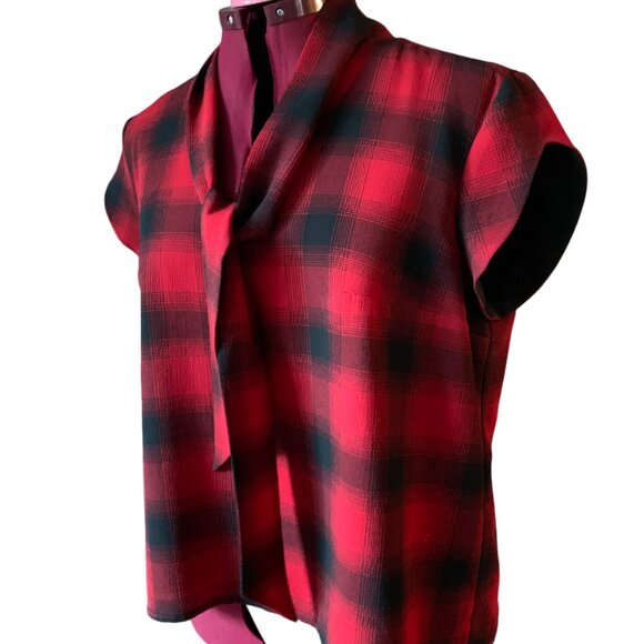 Annie 50- Red & Black plaid blouse - short sleeves tie neck open back - Large - Picture 3 of 9